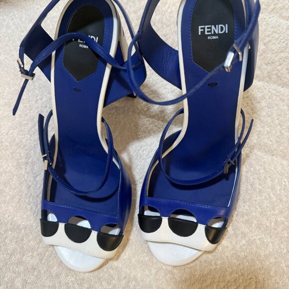 NWOT Fendi Blue and White Polka Dot Block Heel Sandal - Picture 5 of 5